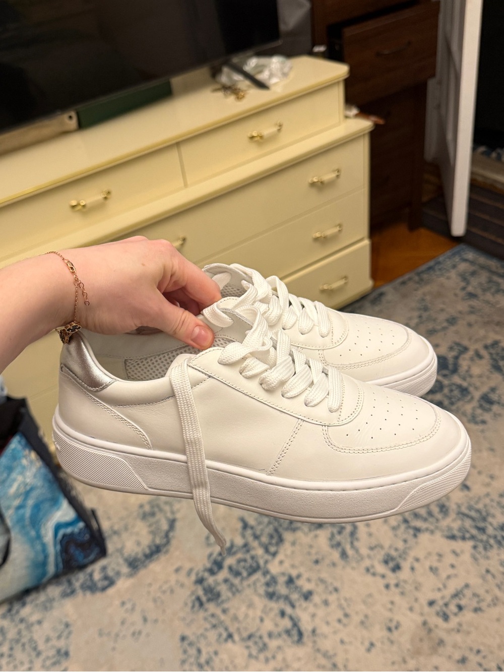 Brand new STUART WEITZMAN Courtside Lace Up Sneakers size US9 - 39